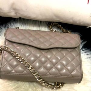 👜 Rebecca Minkoff